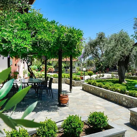 Edem Garden アパート