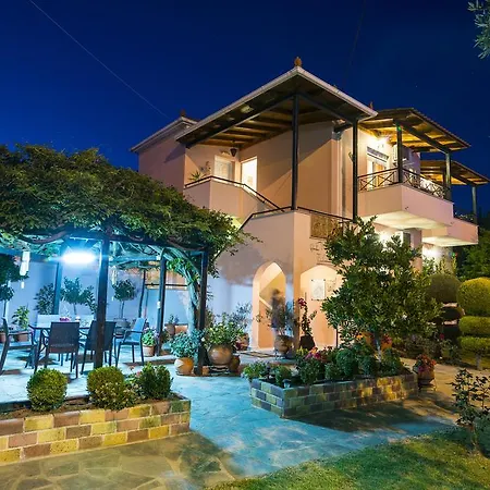 Edem Garden アパート *